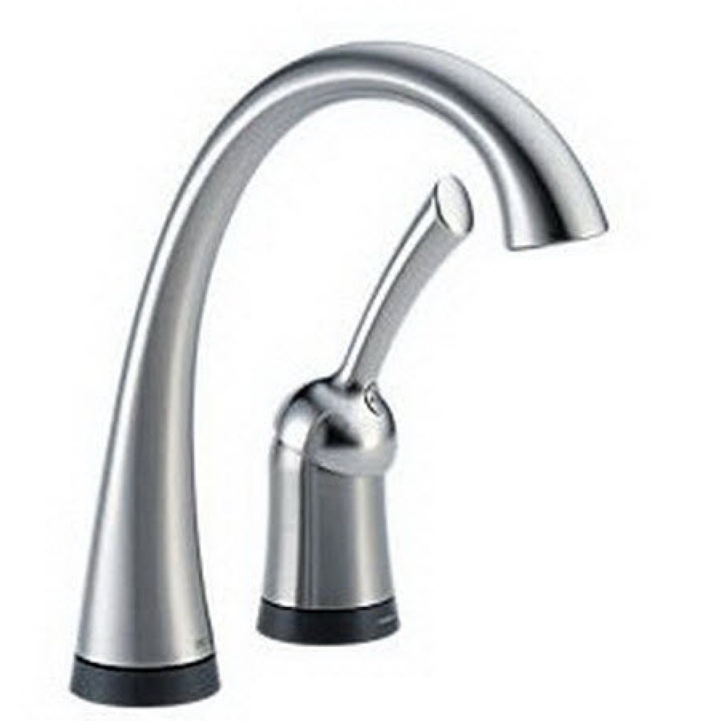 Delta Pilar Series Touch Control - Single Handle DIAMOND Seal Technology - Kitchen Faucet