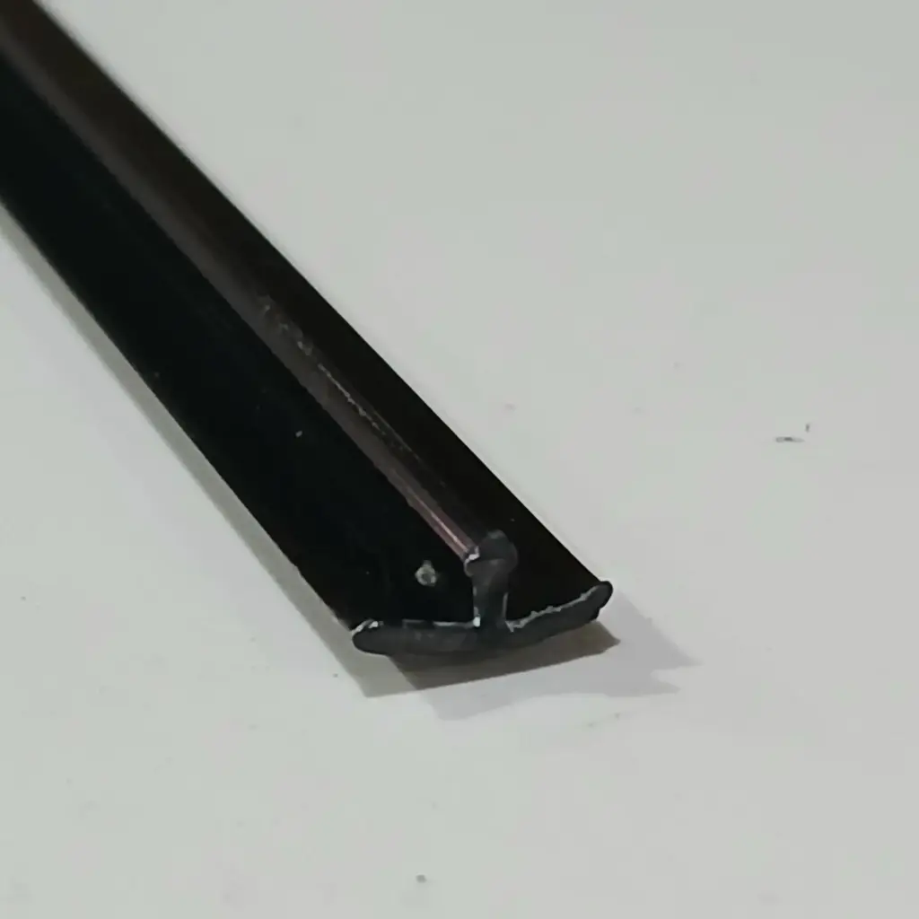 PERFIL JA522 110"  T-SHAPE BLACK