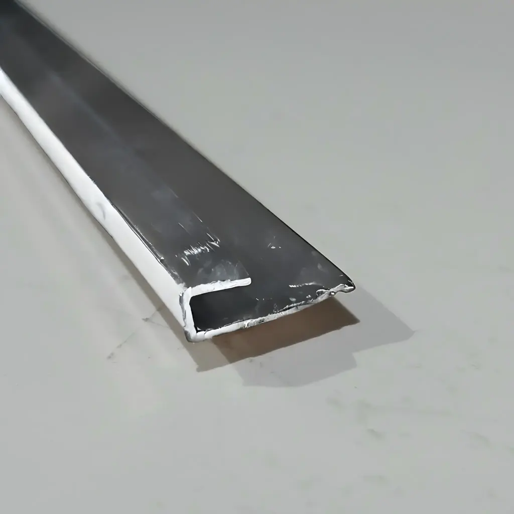 PERFIL JA524 110" U-SHAPE SILVER