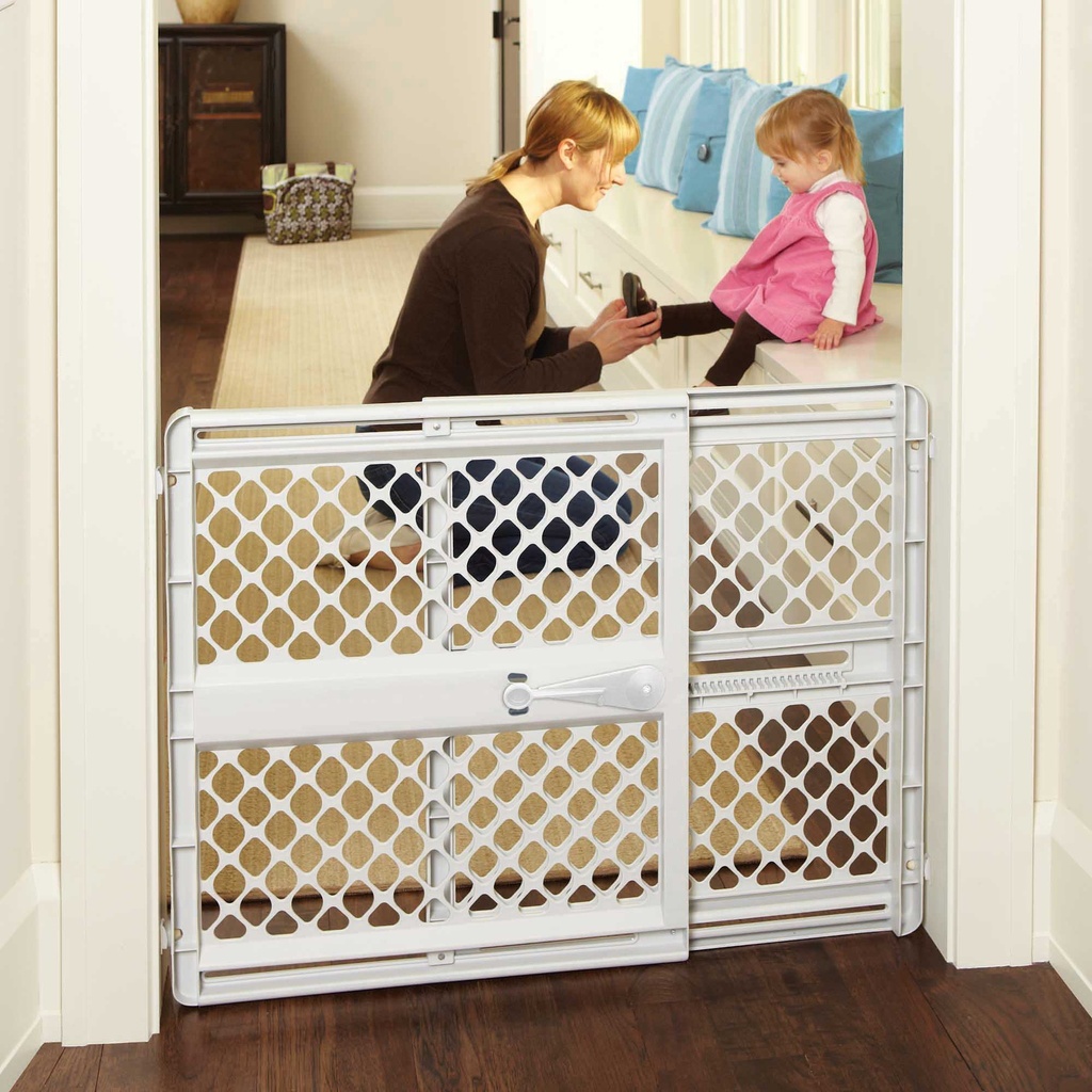 North States Gray 26 in. H X 26-42 in. W Plastic Child Safety Gate