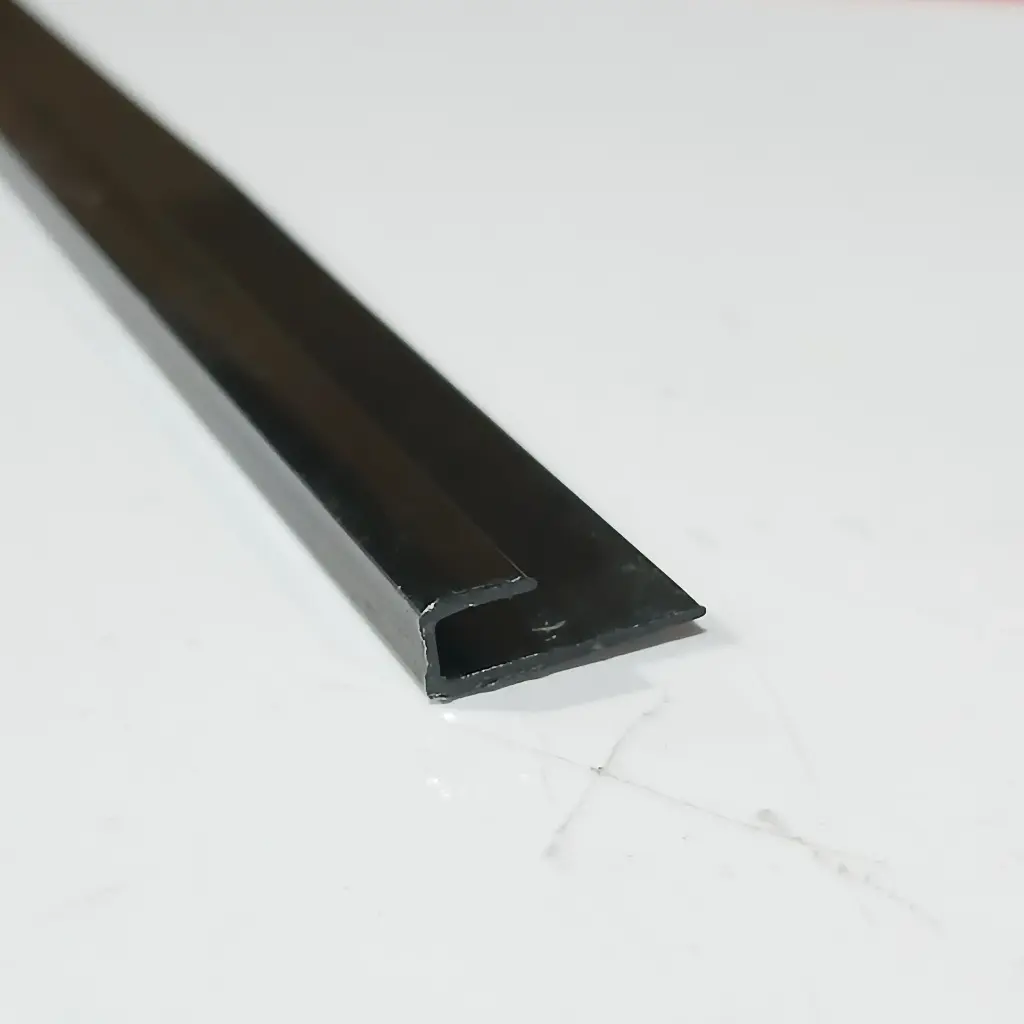 PERFIL JA524 110"  U-SHAPE BLACK