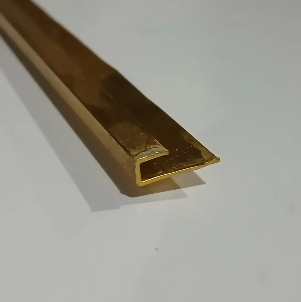 PERFIL JA524 110" U-SHAPE GOLD