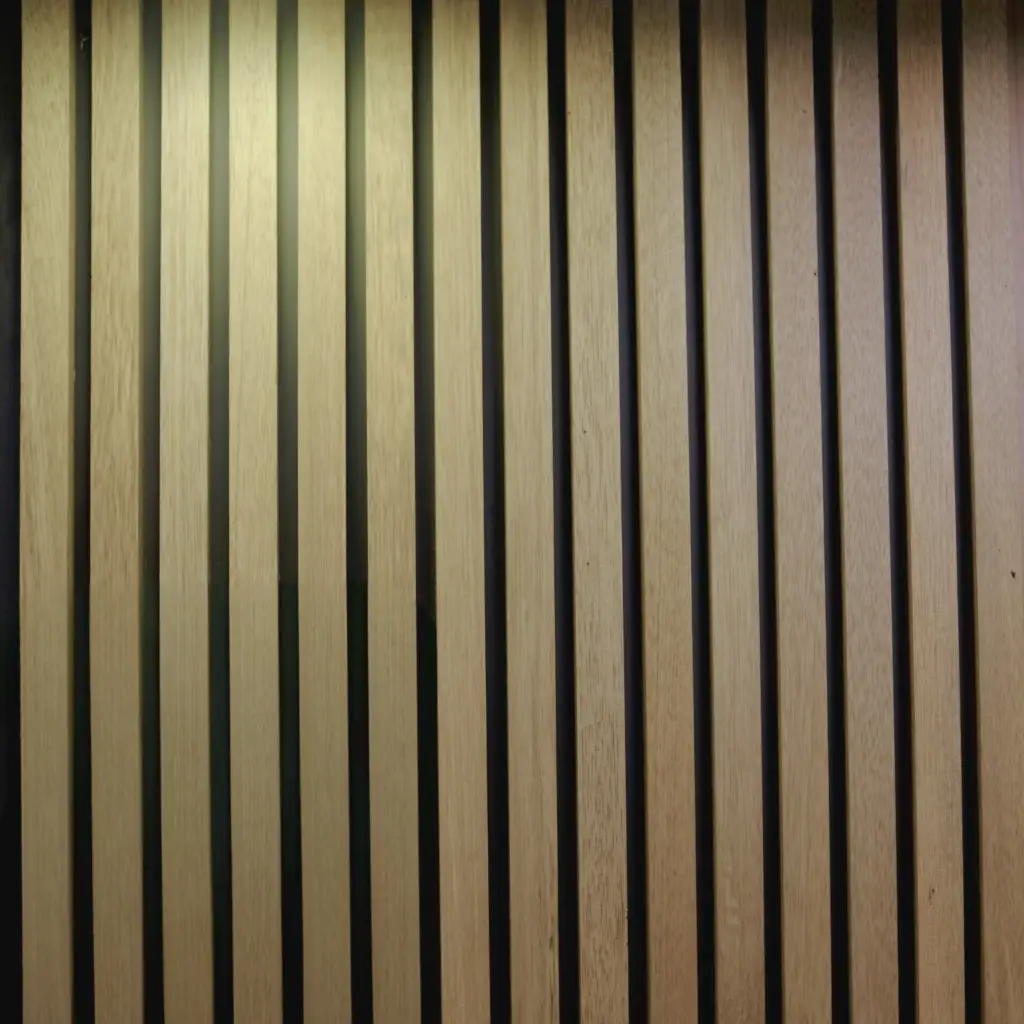 [142001100] SLAT PANEL CAOBA ROSA BARN.24X96