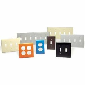 Leviton Black 1 Gang Nylon Toggle Wall Plate 1 Pk