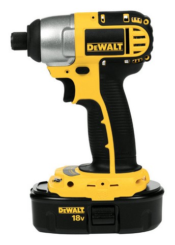 DEWALT IMPACT DRIVER 18V W/BATT