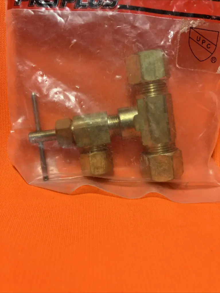 [440011326] LLAVE ICE MAKER 3 WAYS 3/8-1/4