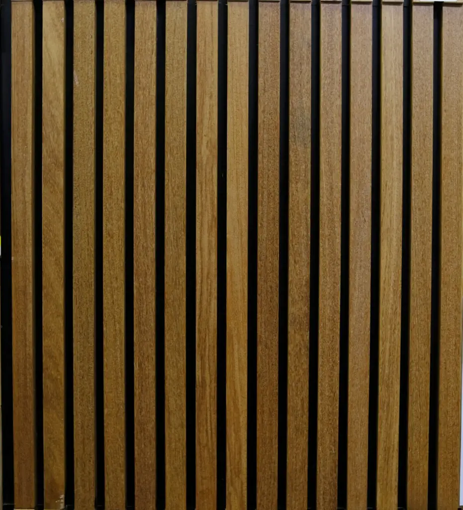 SLAT PANEL CUMARU BARNIZ.24"X10'