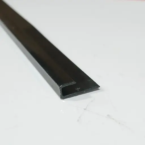 [140003105] PERFIL JA524 110"  U-SHAPE BLACK