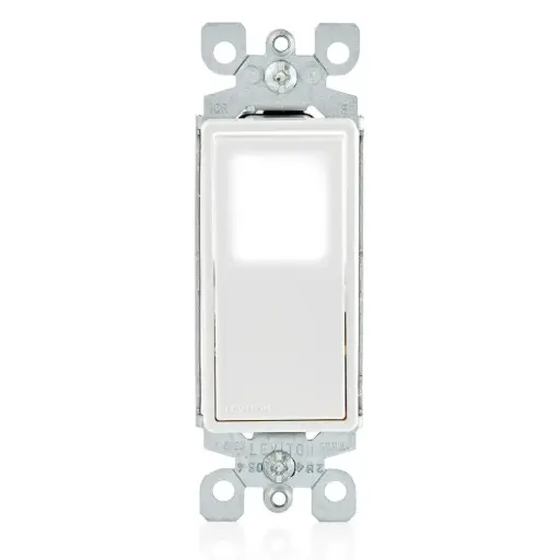 [3001566] Leviton Decora 15 Amps Three Pole Rocker 3-Way Illuminated Switch White 1 Pk